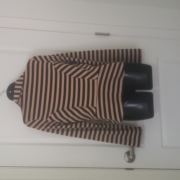 jacket - Picture 2 of 5